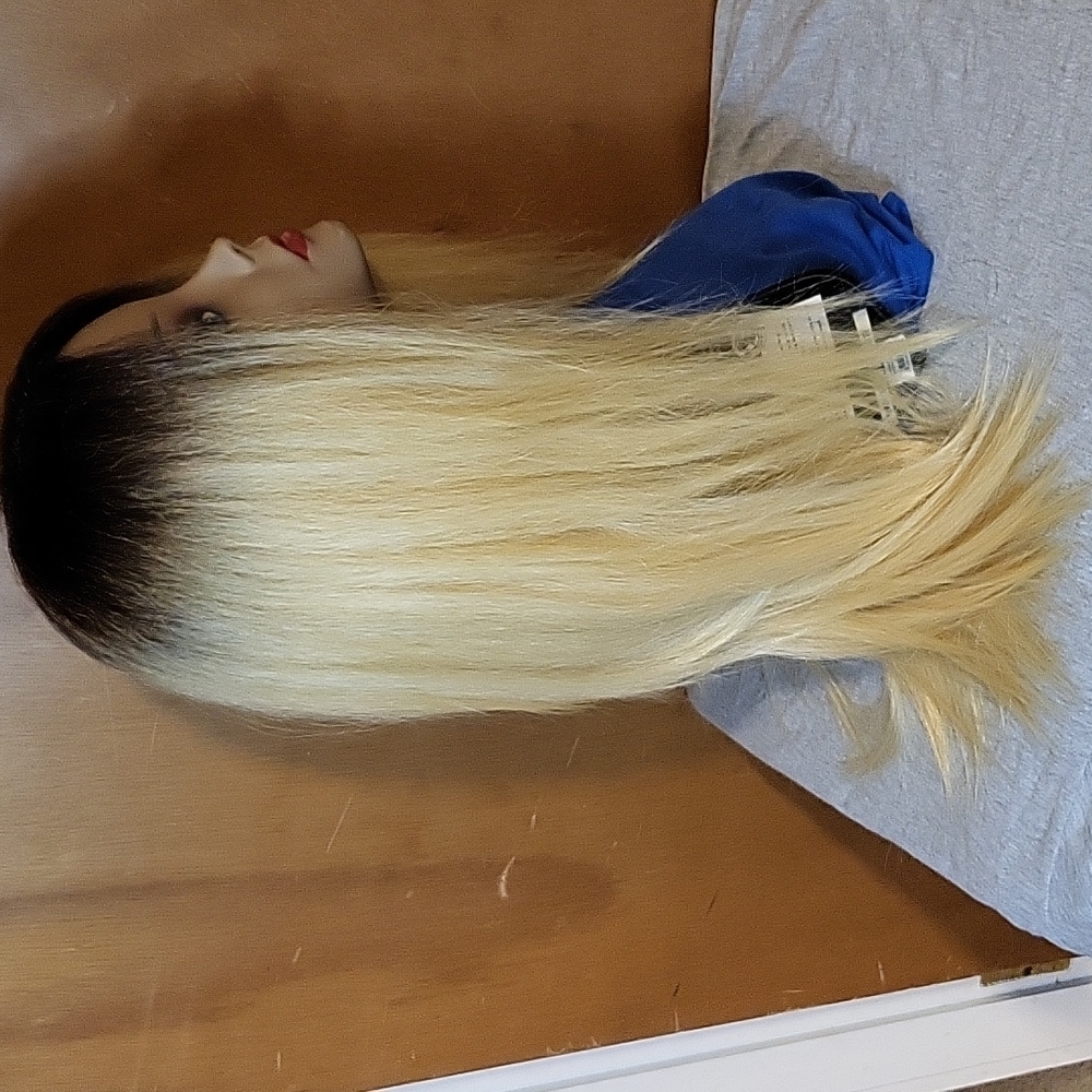 Long Two Tone Wig - Picture 5 of 6